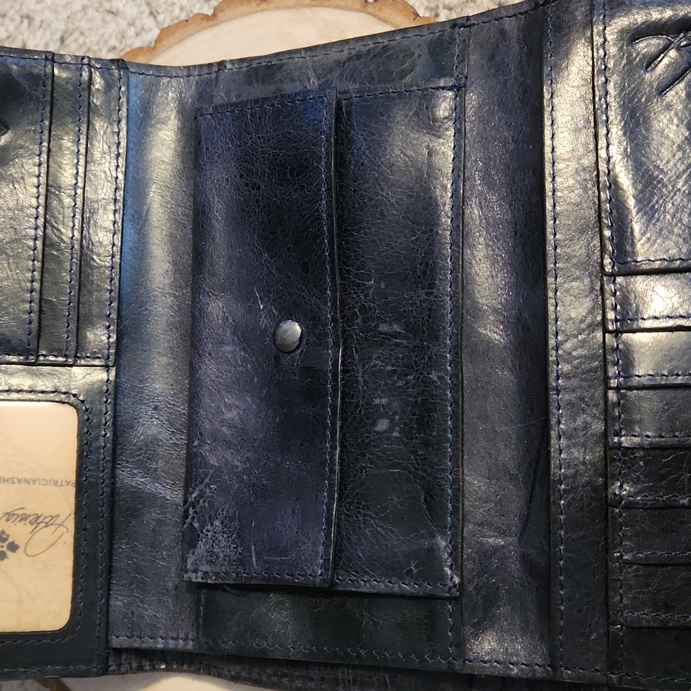 Patricia Nash Black Leather Flower Design Distressed Tri-Fold Wallet - Picture 5 of 9